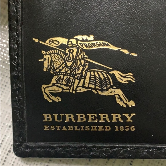 ❣️SOLD❣️Authentic Burberry haymark bifold wallet❣️ - Picture 3 of 7